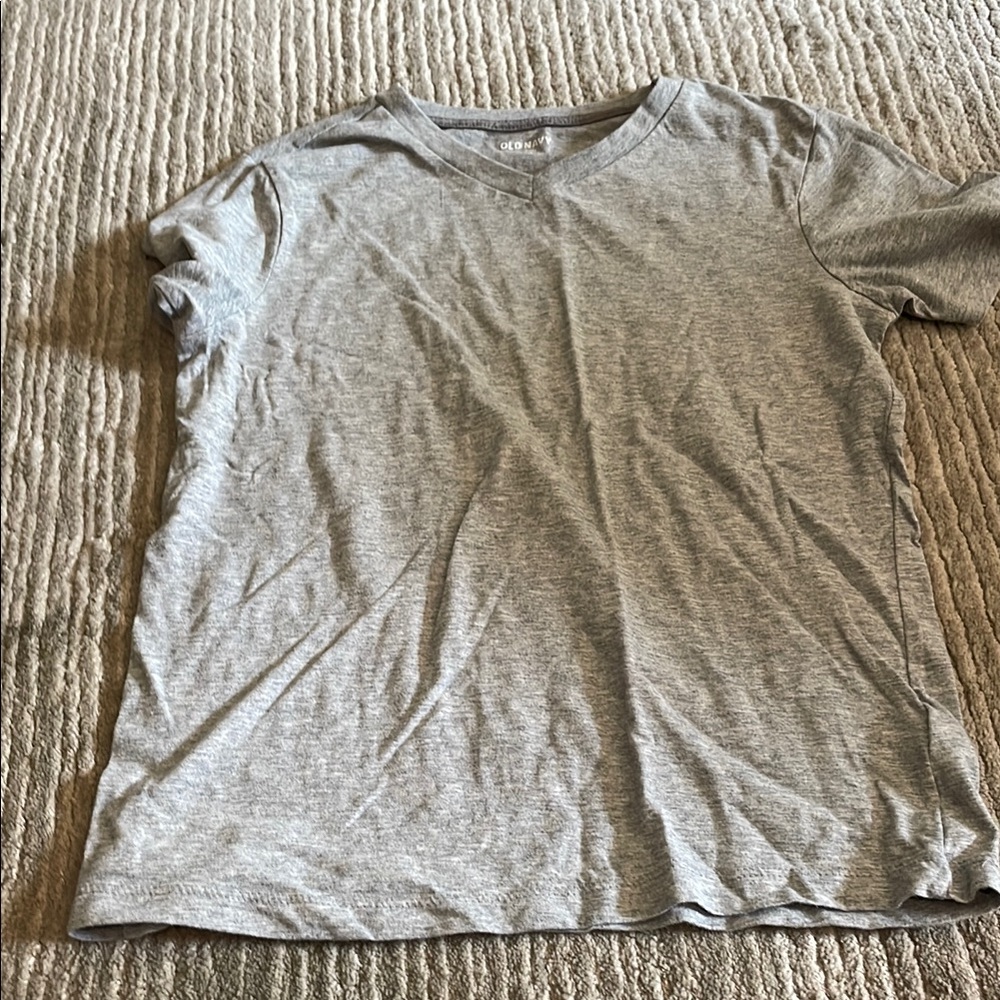 Old Navy Gray Short Sleeve Tee